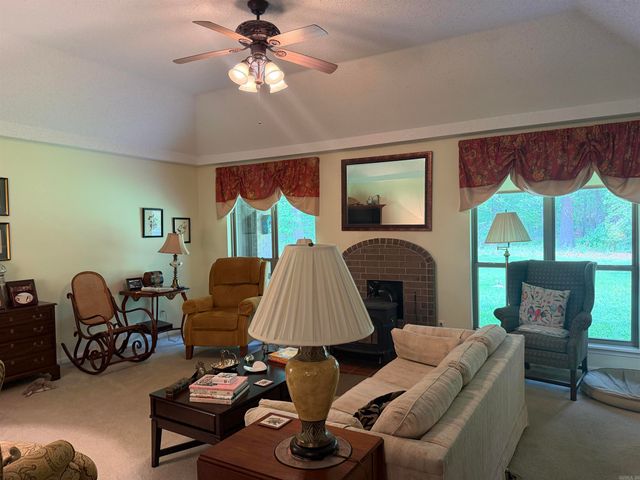 3300 Highway 104, White Hall, AR 71602