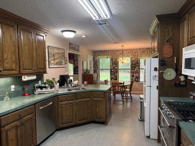 3300 Highway 104, White Hall, AR 71602