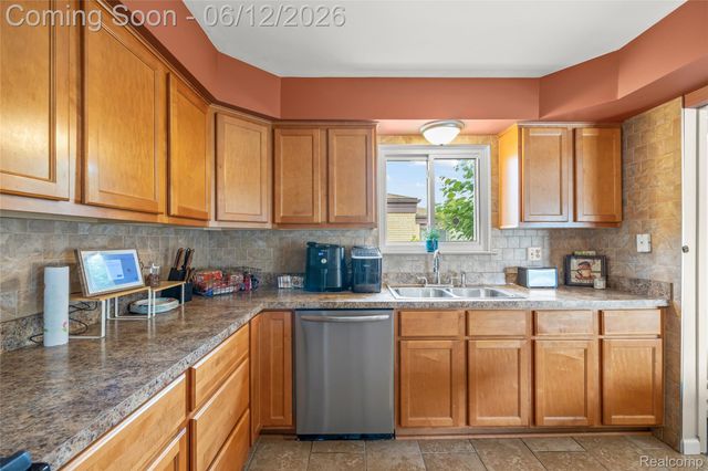 27423 Polk Avenue, Brownstown Charter Township, MI 48183