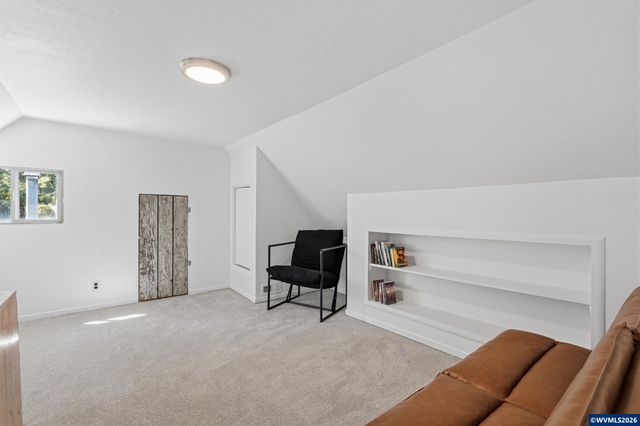 1020 SW E Av, Corvallis, OR 97333