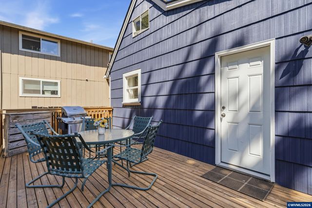 1020 SW E Av, Corvallis, OR 97333