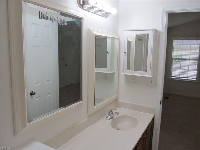 317 Tarneywood DR, Chesapeake, VA 23320