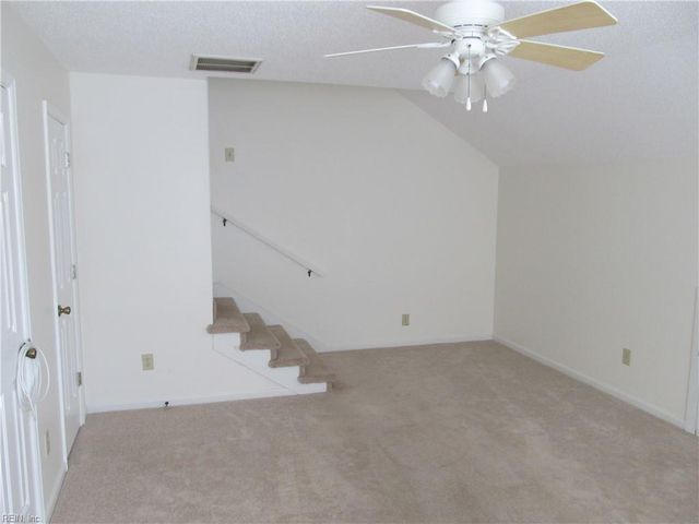 317 Tarneywood DR, Chesapeake, VA 23320