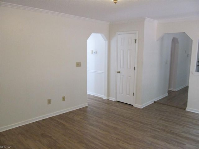 317 Tarneywood DR, Chesapeake, VA 23320