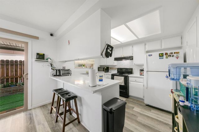 3584 Larchmont Square Ln, Sacramento, CA 95821
