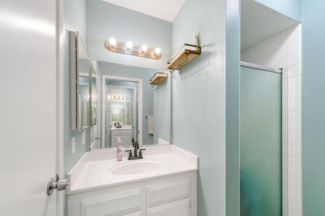 3584 Larchmont Square Ln, Sacramento, CA 95821