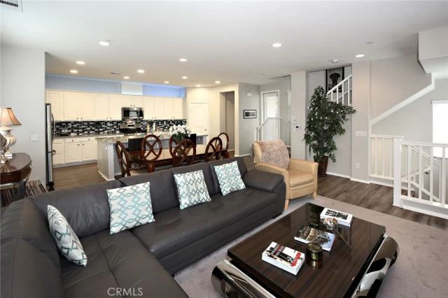 443 Stratus Lane 4, Simi Valley, CA 93065