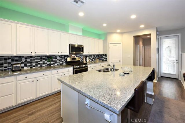443 Stratus Lane 4, Simi Valley, CA 93065