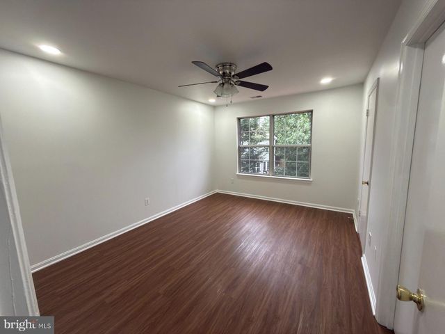 46760 HOBBLEBUSH TER, Sterling, VA 20164