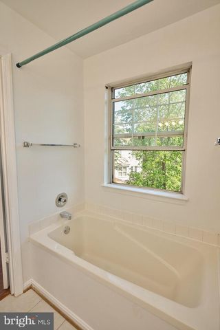 46760 HOBBLEBUSH TER, Sterling, VA 20164