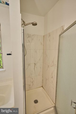 46760 HOBBLEBUSH TER, Sterling, VA 20164