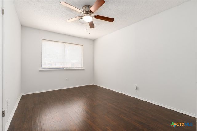 2806 Live Oak Drive, Copperas Cove, TX 76522