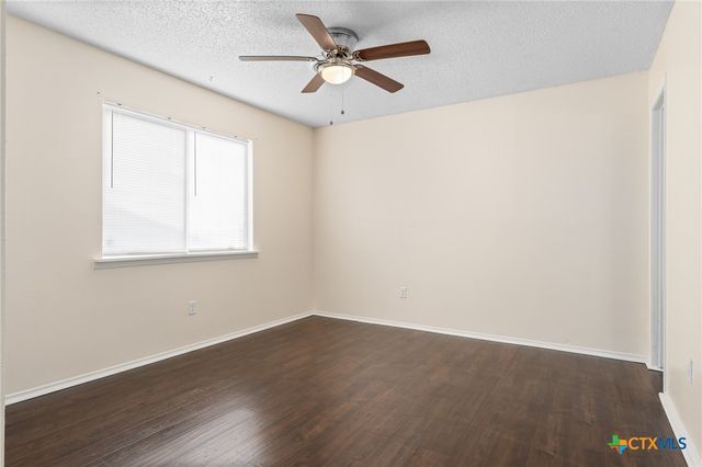 2806 Live Oak Drive, Copperas Cove, TX 76522