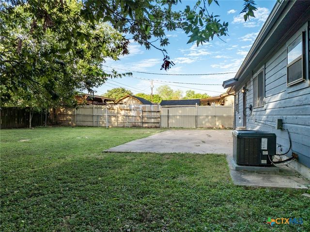 2806 Live Oak Drive, Copperas Cove, TX 76522