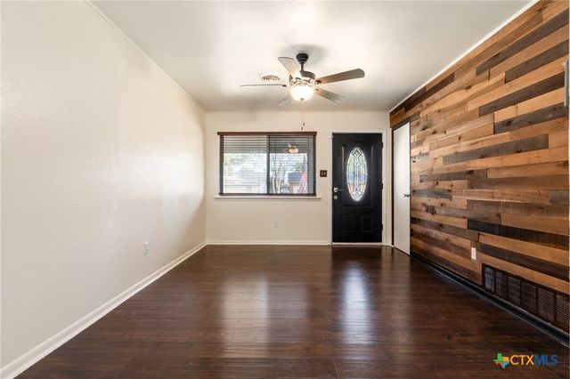 2806 Live Oak Drive, Copperas Cove, TX 76522