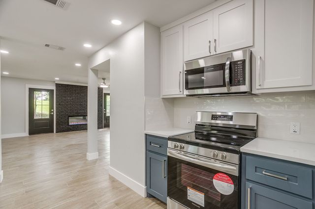 116 Remuda Drive, Fort Worth, TX 76108