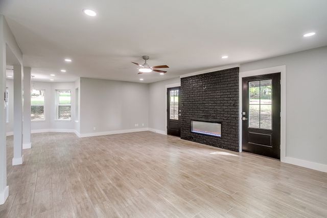 116 Remuda Drive, Fort Worth, TX 76108