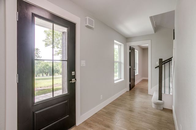 116 Remuda Drive, Fort Worth, TX 76108