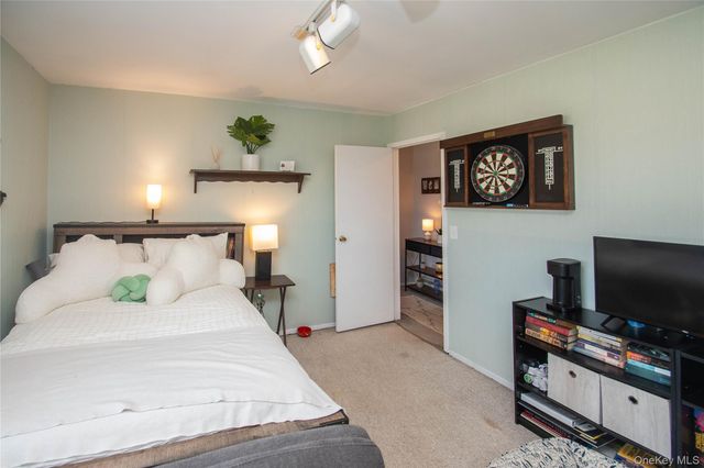 10 Franklin Place, Washingtonville, NY 10992