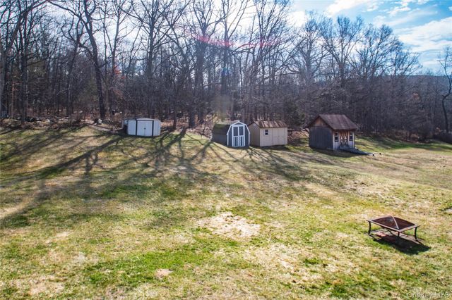 10 Franklin Place, Washingtonville, NY 10992