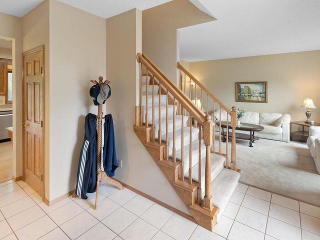 727 Laurie Court, Maplewood, MN 55117