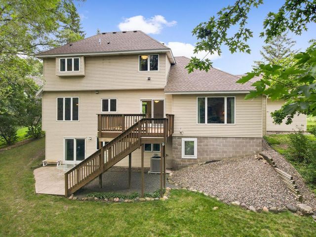 727 Laurie Court, Maplewood, MN 55117