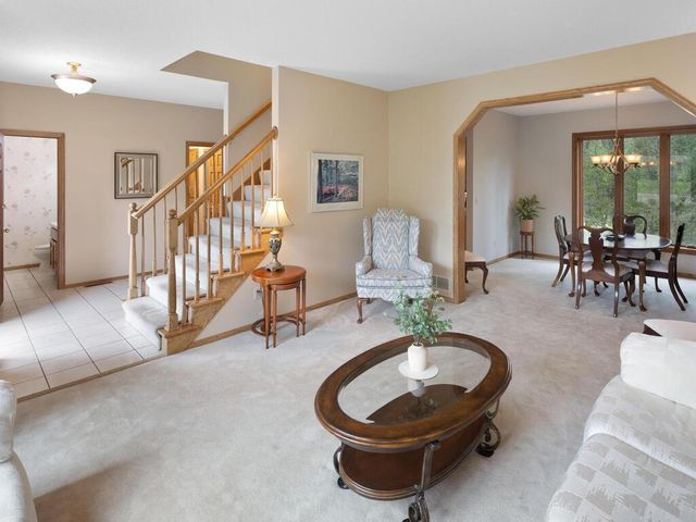 727 Laurie Court, Maplewood, MN 55117