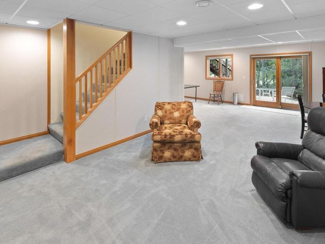 727 Laurie Court, Maplewood, MN 55117