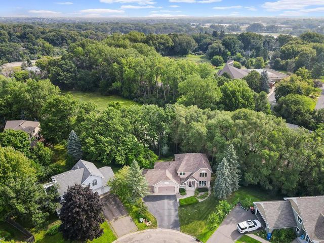 727 Laurie Court, Maplewood, MN 55117