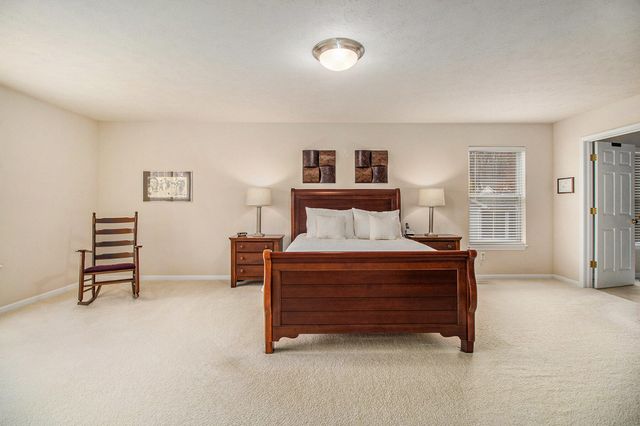 6164 Pheasant Lane, Kalamazoo, MI 49009