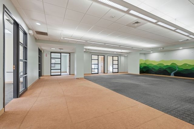 100 University Dr, Amherst, MA 01002