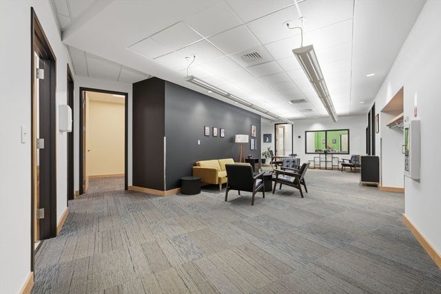 100 University Dr, Amherst, MA 01002