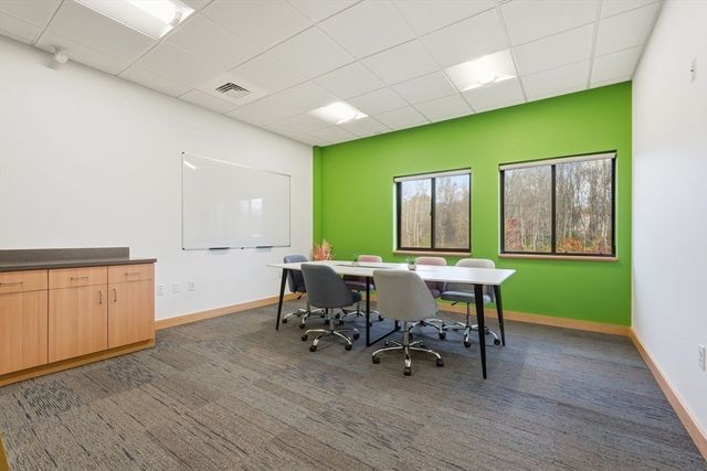 100 University Dr, Amherst, MA 01002