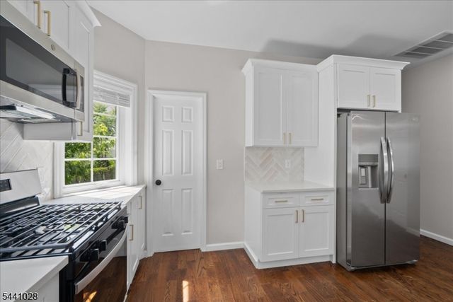 35 W End Ave, Newark City, NJ 07106