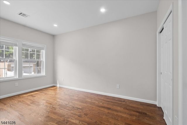 35 W End Ave, Newark City, NJ 07106