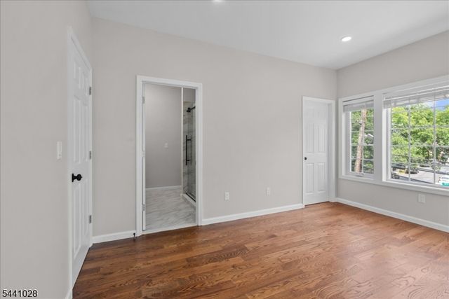 35 W End Ave, Newark City, NJ 07106