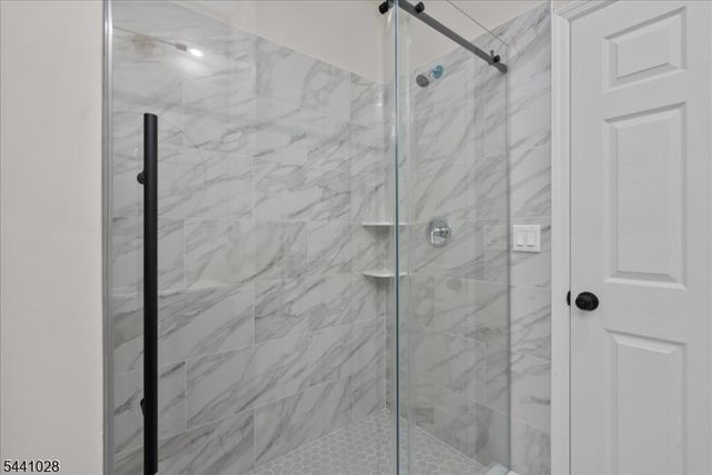 35 W End Ave, Newark City, NJ 07106