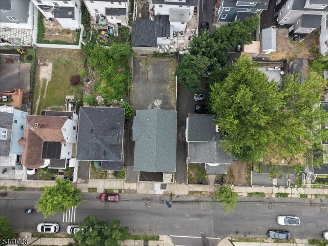 35 W End Ave, Newark City, NJ 07106