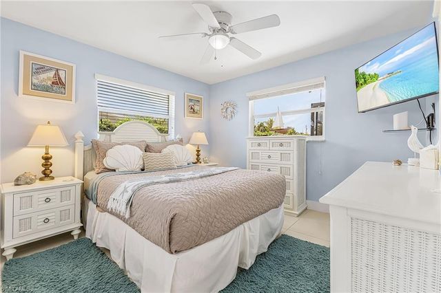 3022 SE 17th PL, Cape Coral, FL 33904