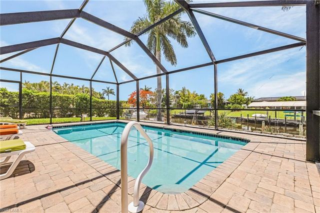 3022 SE 17th PL, Cape Coral, FL 33904