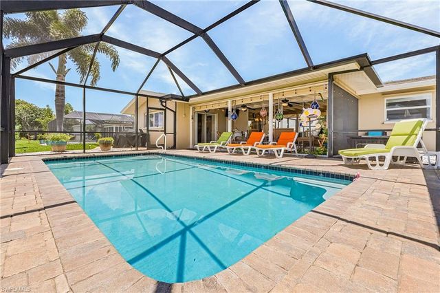 3022 SE 17th PL, Cape Coral, FL 33904