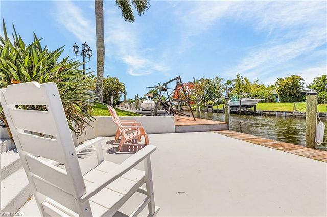 3022 SE 17th PL, Cape Coral, FL 33904