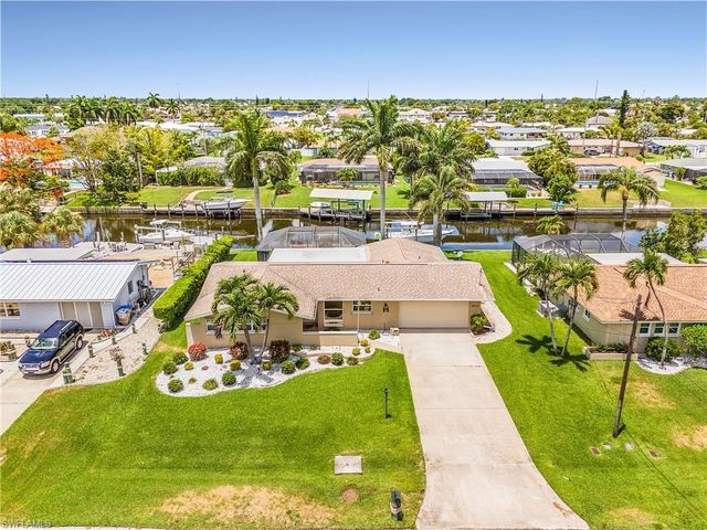 3022 SE 17th PL, Cape Coral, FL 33904