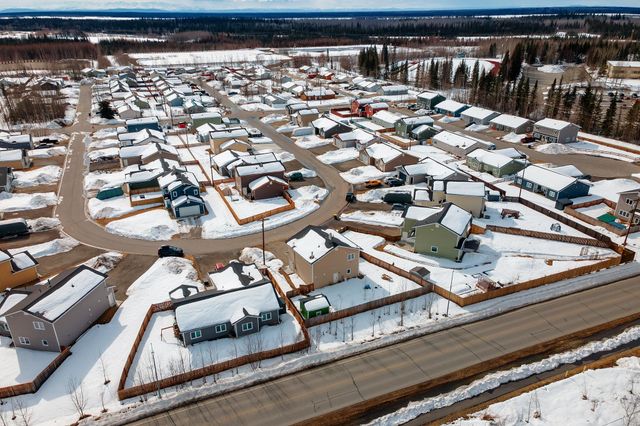 2685 DESERT EAGLE LOOP, North Pole, AK 99705