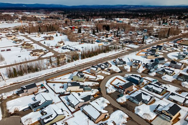 2685 DESERT EAGLE LOOP, North Pole, AK 99705