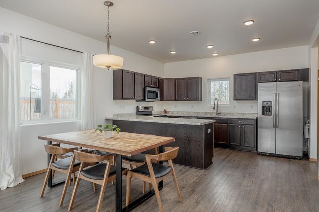 2685 DESERT EAGLE LOOP, North Pole, AK 99705