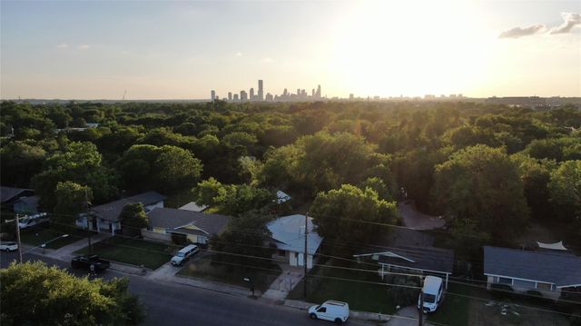 1060 Gardner, Austin, TX 78721