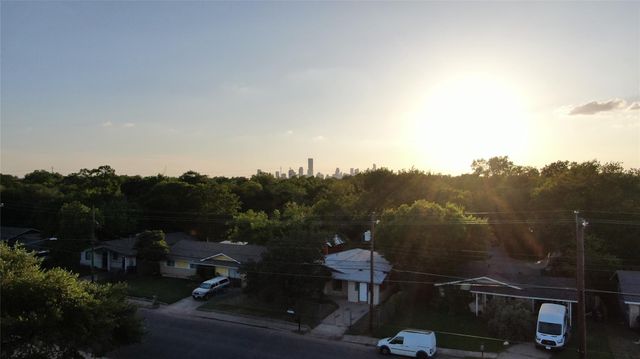1060 Gardner, Austin, TX 78721