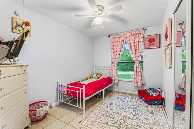 381 Pine Street, Sebastian, FL 32958