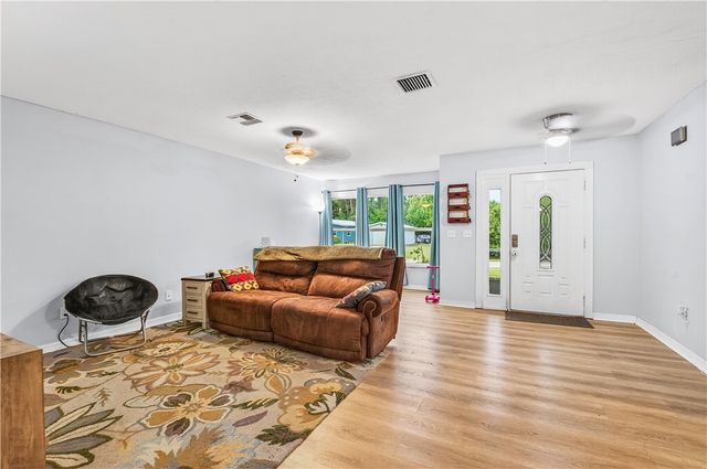 381 Pine Street, Sebastian, FL 32958